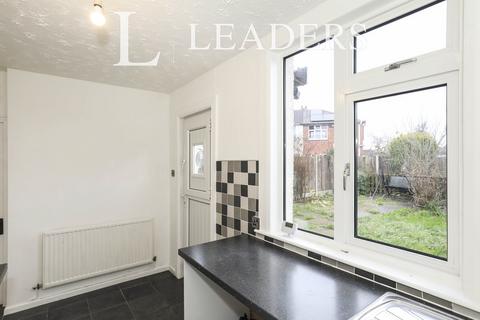 2 bedroom semi-detached house to rent, Pear Tree Avenue