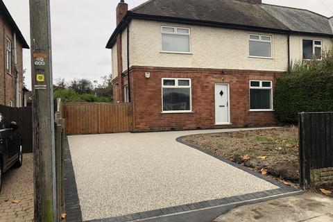 3 bedroom semi-detached house to rent, Marlborough Road, Beeston