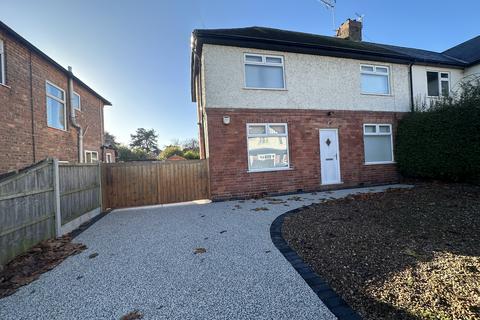 3 bedroom semi-detached house to rent, Marlborough Road, Beeston