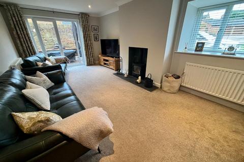 15 Berrydale, Northampton, NN3 5EQ