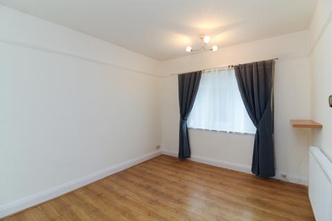 3 bedroom terraced house to rent, Laurier Road, Croydon