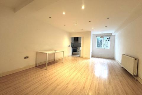 2 bedroom apartment to rent, 33 Mountgrove Road, London