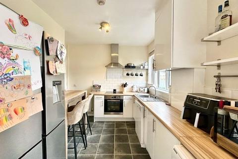 25 Belmont Crescent, Ayr, KA7 2NS