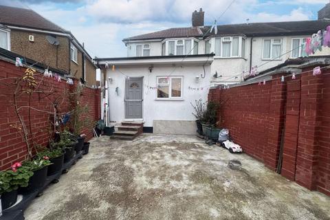 133 Ascot Gardens, Southall, UB1 2SE