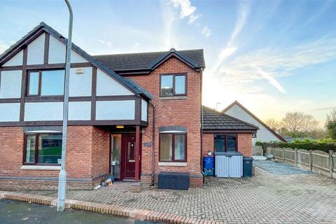 4 bedroom detached house for sale, Collen Wen, Llanfairpwll, Isle of Anglesey, LL61