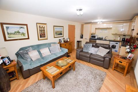 2 bedroom apartment for sale, Oughtrington Lane, Lymm, WA13 0RX