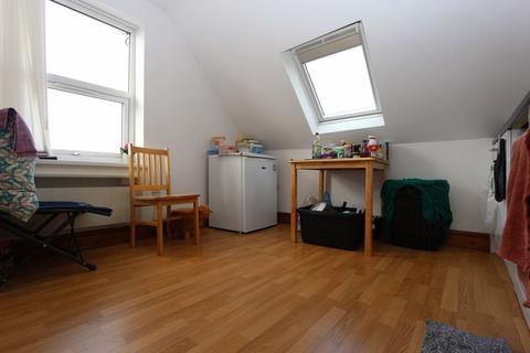 Property to rent, High Road, Wood Green N22