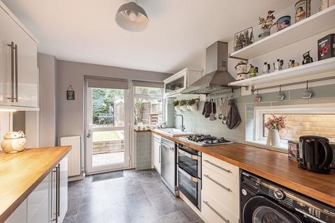 16 Apollo Way, Hemel Hempstead, HP2 5QG