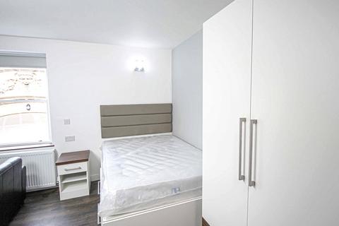 Studio to rent, Apt 6,  Fossgate House #129440