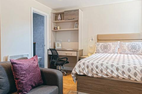 Studio to rent, Apt 2, Eagle House, Blackfriars Road M3