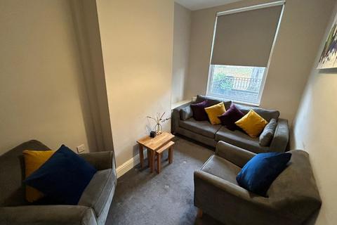 3 bedroom terraced house to rent, Waterloo Promenade, Nottingham, Nottinghamshire, NG7