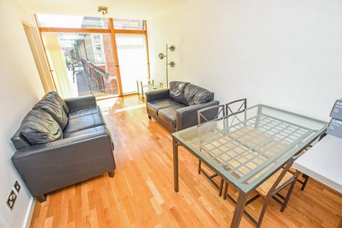 2 bedroom flat for sale, Design House, 1 William Fairburn Way, Northern Quarter, Manchester, M4