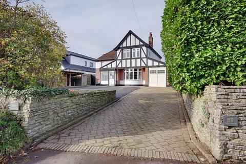 4 bedroom detached house for sale, Stunning Four-Bedroom Family Home in Desirable Ferndown Location with Landscaped Garden & Ample Parking