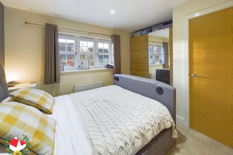 61 Fauld Drive Kingsway, Quedgeley, Gloucester, GL2 2HZ