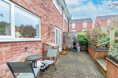 22 Walton Road, Bromsgrove, B61 0EA