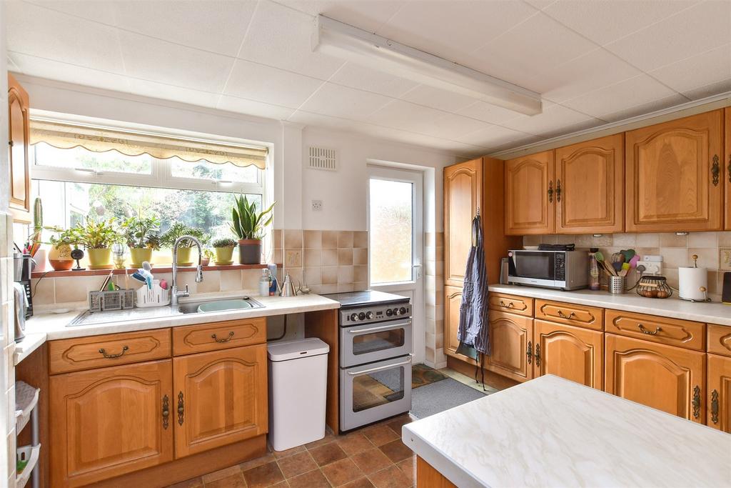 Kitchen/ Breakfast Room