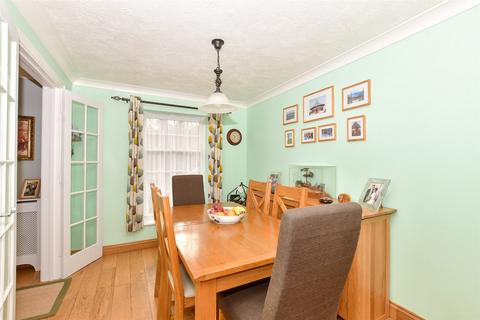 3 bedroom detached house for sale, Hoppers Way, Ashford, Kent