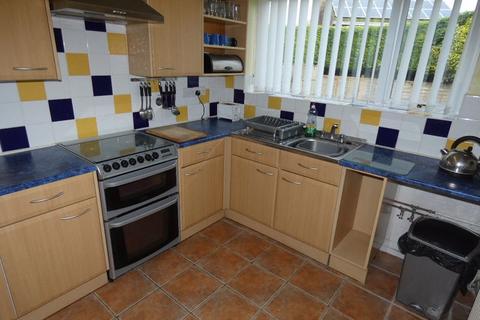 3 bedroom semi-detached house for sale, Lilliesfield Avenue, Gloucester GL3