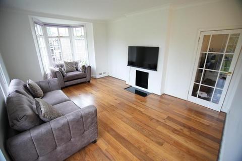 2 bedroom flat to rent, Park Lawn, Church Road, Farnham Royal, SL2 3AP