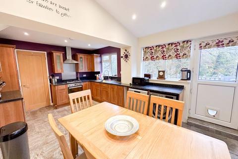 4 bedroom detached house for sale, Elm Way, Shepton Mallet