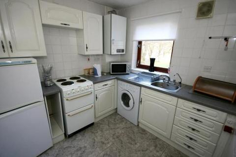 2 bedroom flat to rent, Hardgate G81