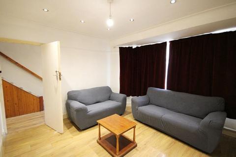 4 bedroom terraced house to rent, BELMONT AVENUE, WEMBLEY, MIDDLESEX, HA0 4HL