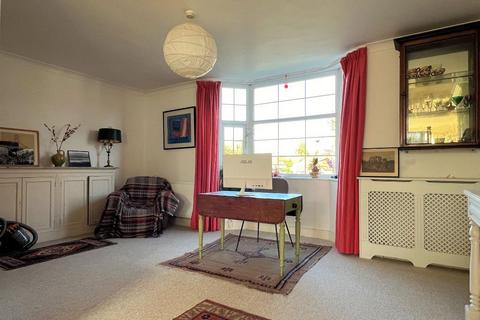 8 Highland Croft, Steyning, BN44 3RF