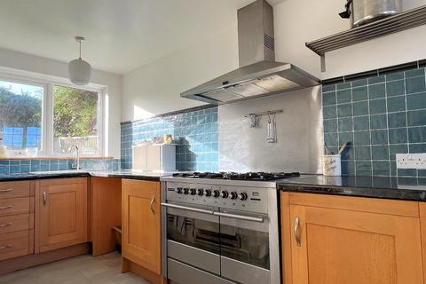 8 Highland Croft, Steyning, BN44 3RF