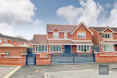 4 bedroom detached house for sale, Somerville Court, Tamworth B79