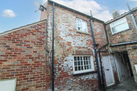 1 bedroom cottage to rent, Bondgate, Ripon