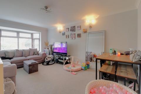 1 bedroom flat to rent, Flat B, 128 Carden Avenue, Brighton, East Sussex