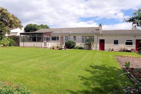 4 bedroom detached bungalow for sale, Fort Argyll Road, Campbeltown