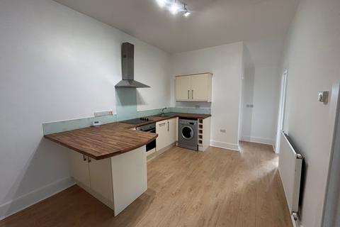 2 bedroom apartment to rent, Flat 3,  Thorne Road, Doncaster