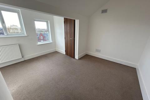 2 bedroom apartment to rent, Flat 3,  Thorne Road, Doncaster