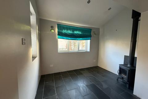 4 bedroom semi-detached house to rent, Portland DT5