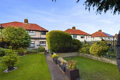 2 bedroom semi-detached house for sale, Wolsey Crescent, New Addington, Croydon