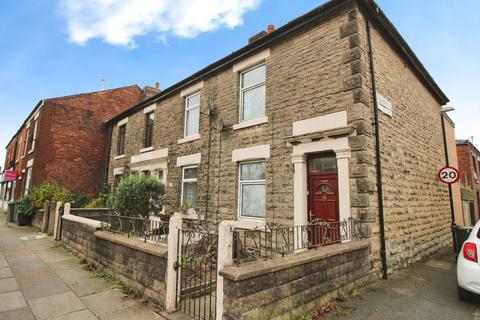 2 bedroom end of terrace house for sale, Pall Mall, Lancashire PR7