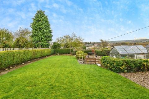 2 Ashbourne View, Cleckheaton, BD19 5JE