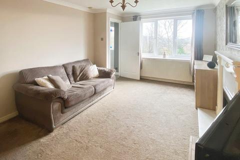 2 bedroom semi-detached house to rent, Capas Heights Way, West Yorkshire WF16