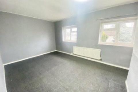 3 bedroom terraced house to rent, Beechwood Road, Warwickshire CV10