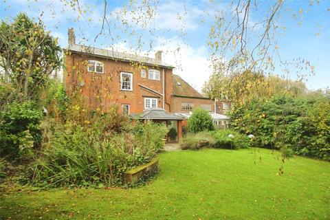 4 bedroom semi-detached house for sale, Wises Lane, Sittingbourne ME9