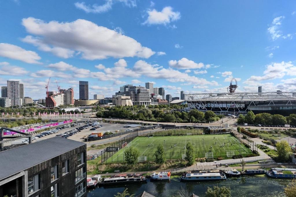 Views East from level 6 Block C