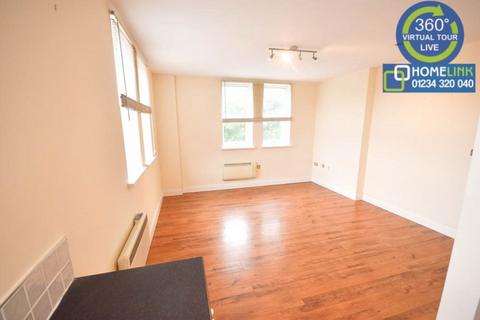 1 bedroom flat to rent, Bishopstone House, Bedford