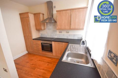 1 bedroom flat to rent, Bishopstone House, Bedford