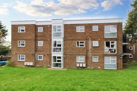 1 bedroom ground floor flat for sale, Lonsdale Court , Stevenage SG1