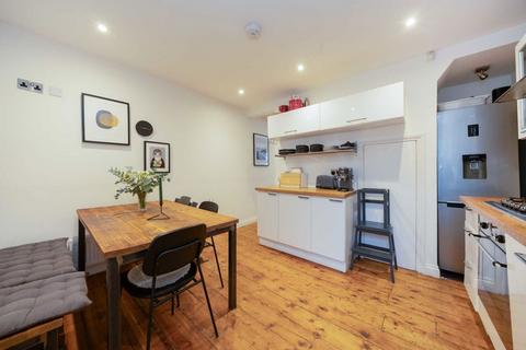 2 bedroom terraced house for sale, Rucklidge Avenue, London NW10