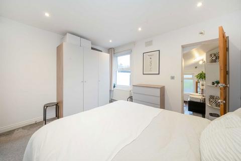 2 bedroom terraced house for sale, Rucklidge Avenue, London NW10