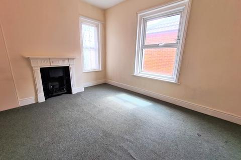 2 bedroom flat to rent, Arthur Road, Southampton SO15