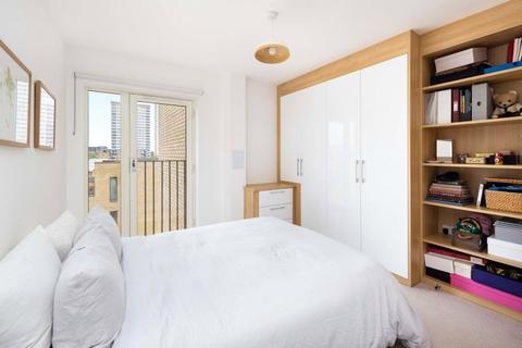 2 bedroom flat for sale, Longbow Apartments, 71 St. Clements Avenue, Bow, London, E3