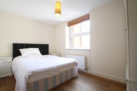 2 bedroom apartment to rent, High Street, Crouch End, London, N8